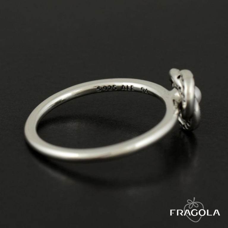 Каблучка Pandora Любовні тенета