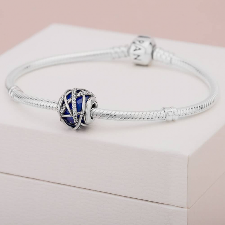 Шарм Pandora Королівська галактика